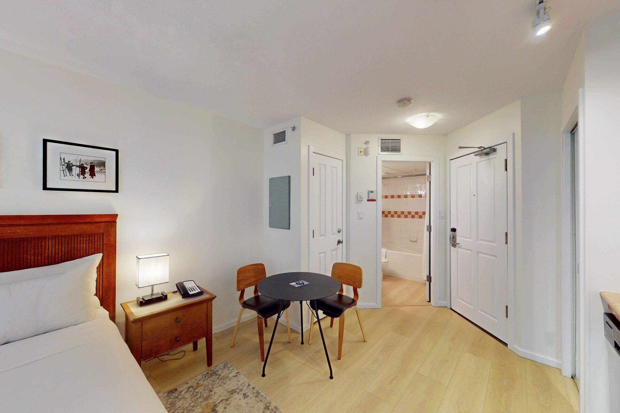 #311 - Studio Dining Area