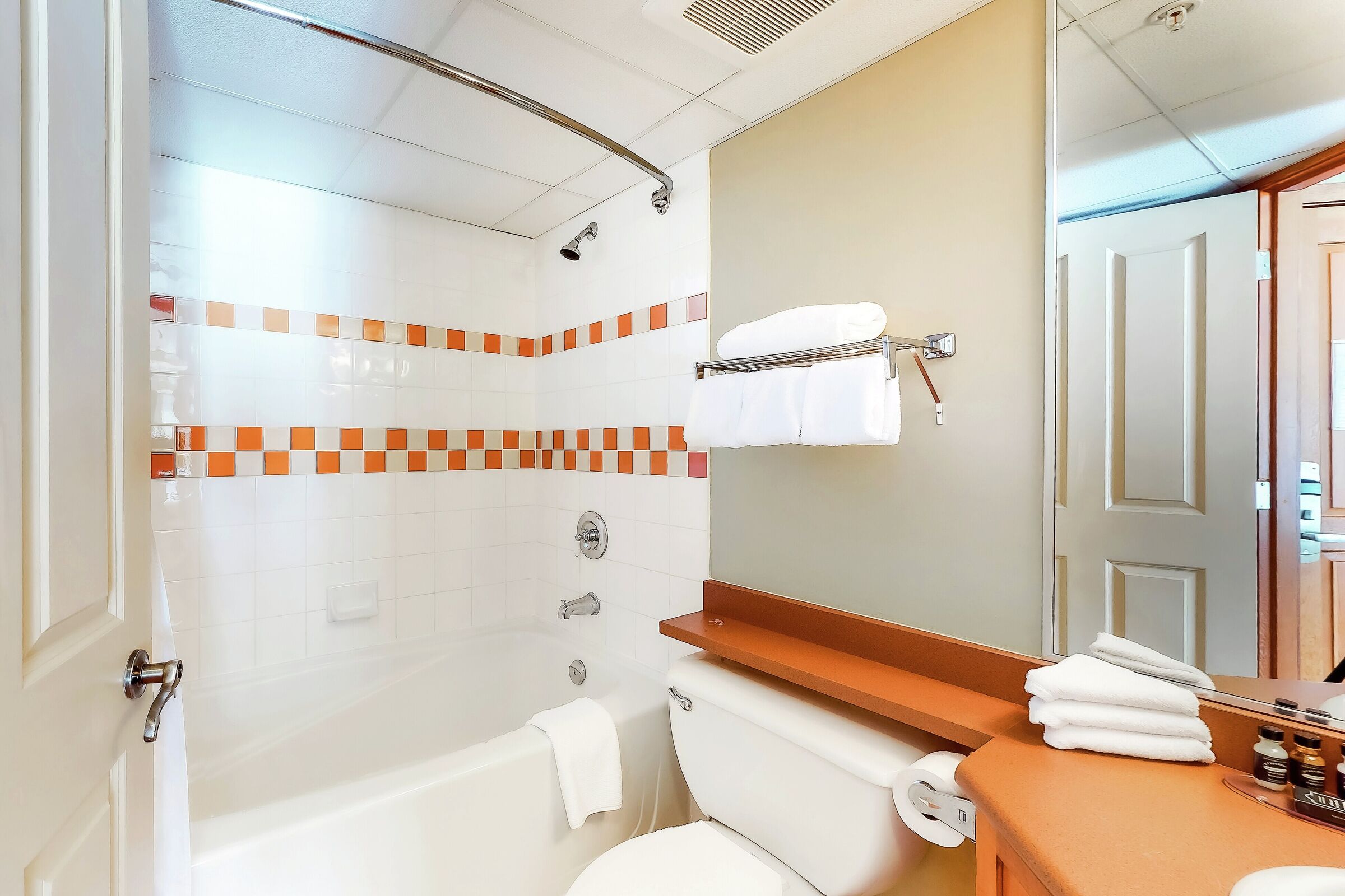 #402 - Studio Bathroom