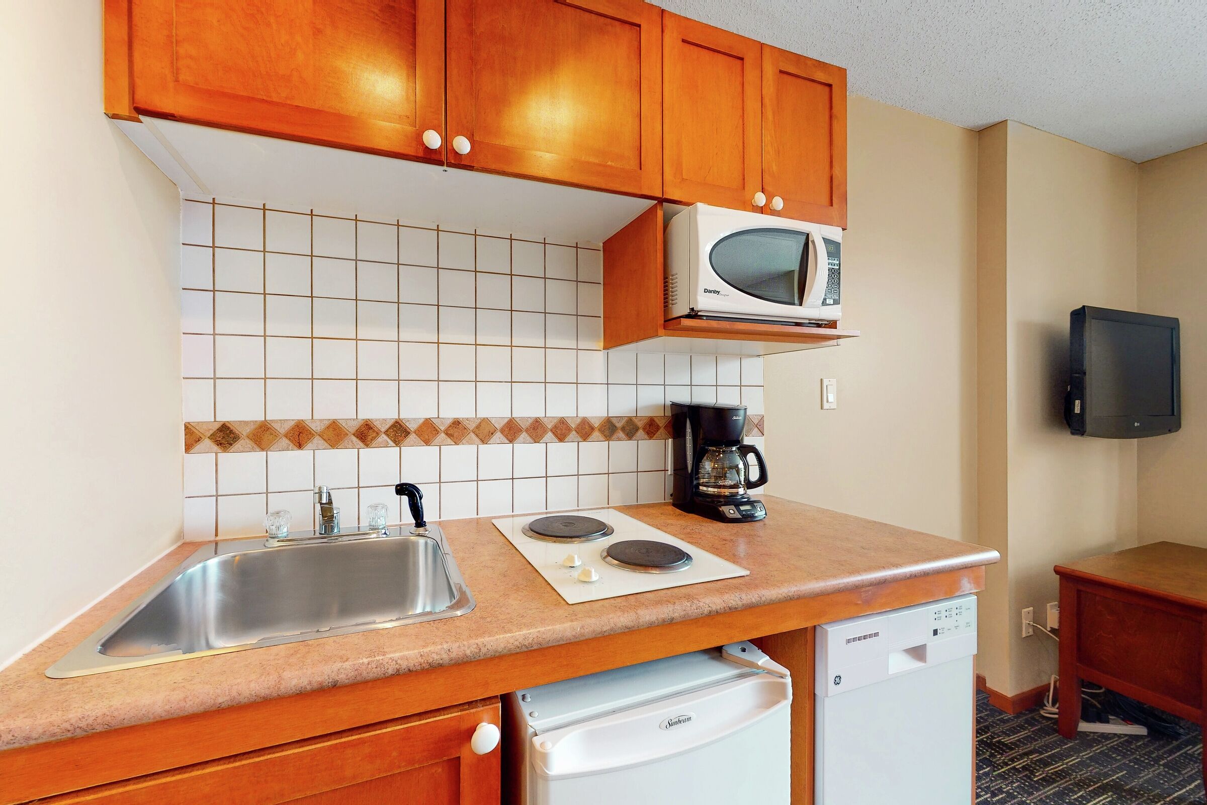 Studio Kitchenette