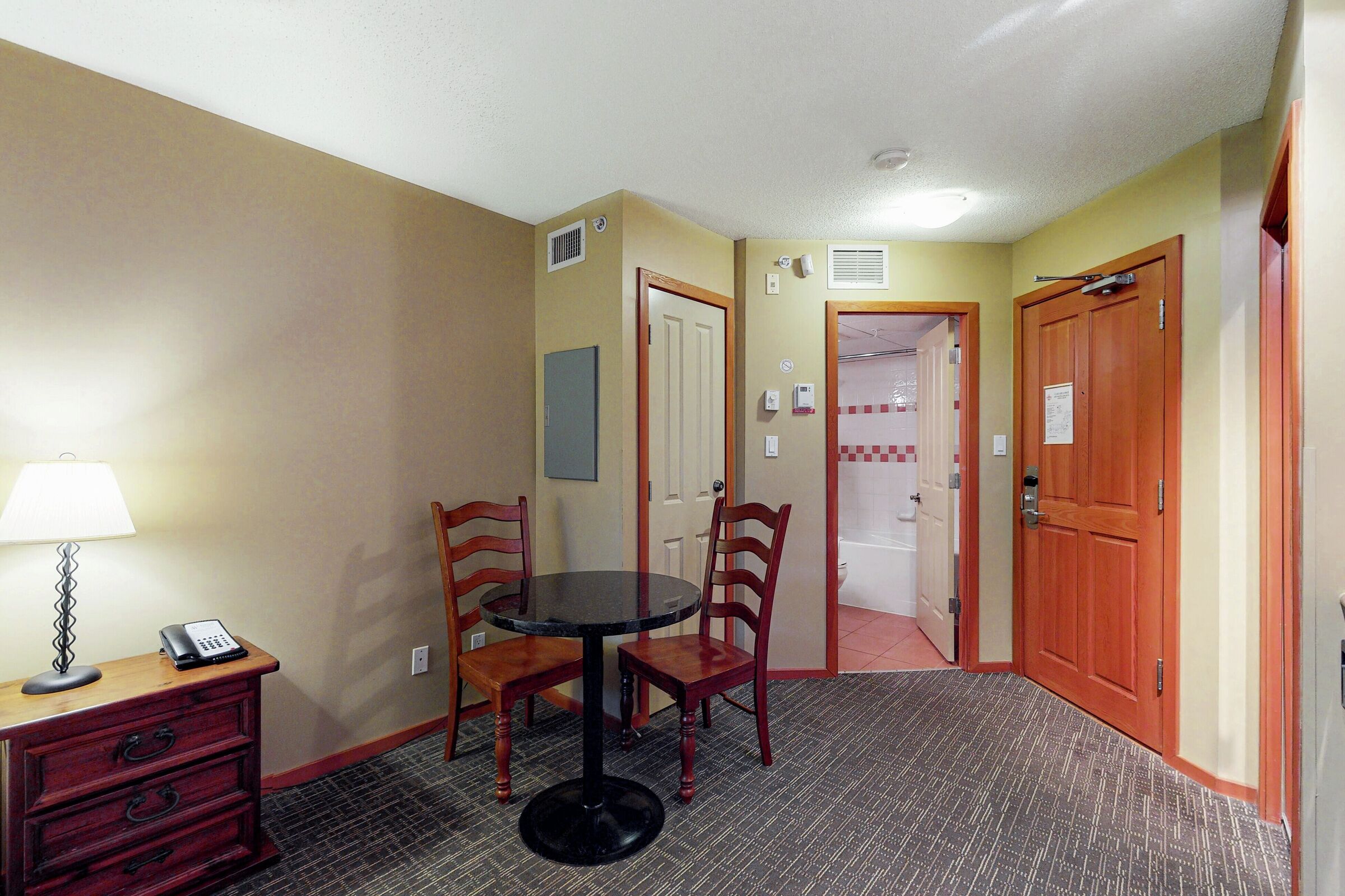 #511 - Studio Dining Area