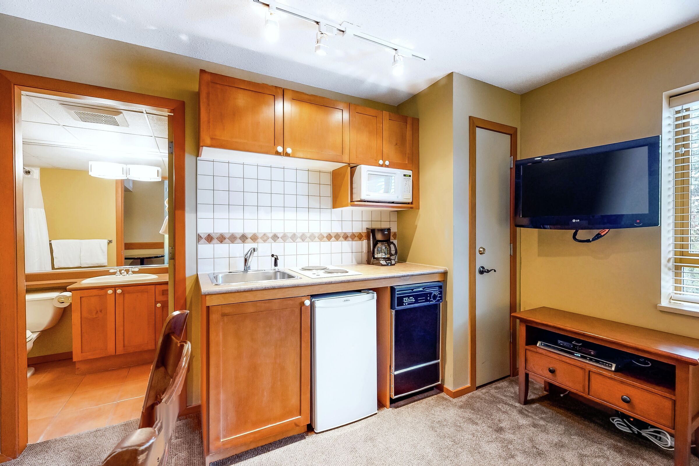 Studio Kitchenette