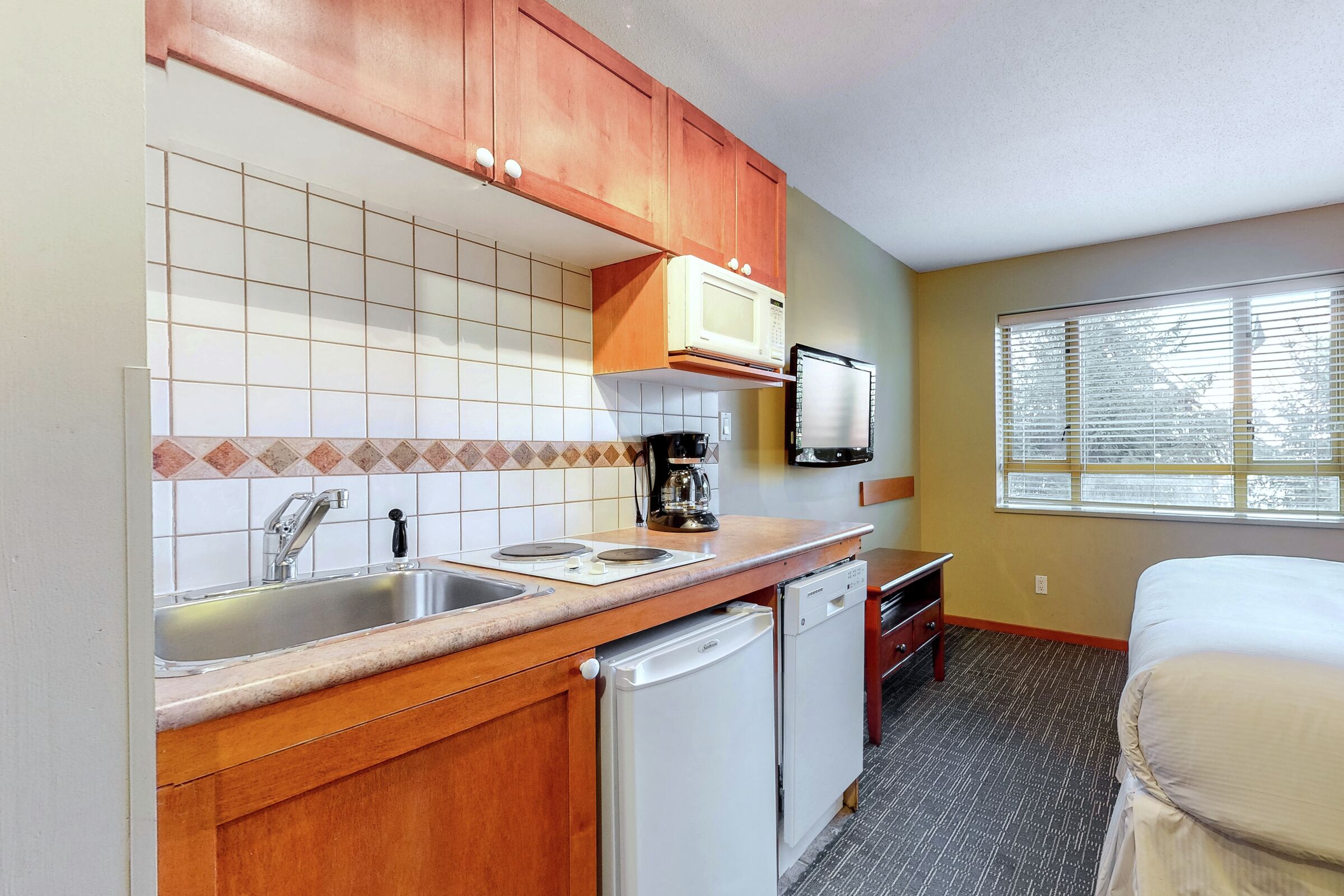 Studio Kitchenette