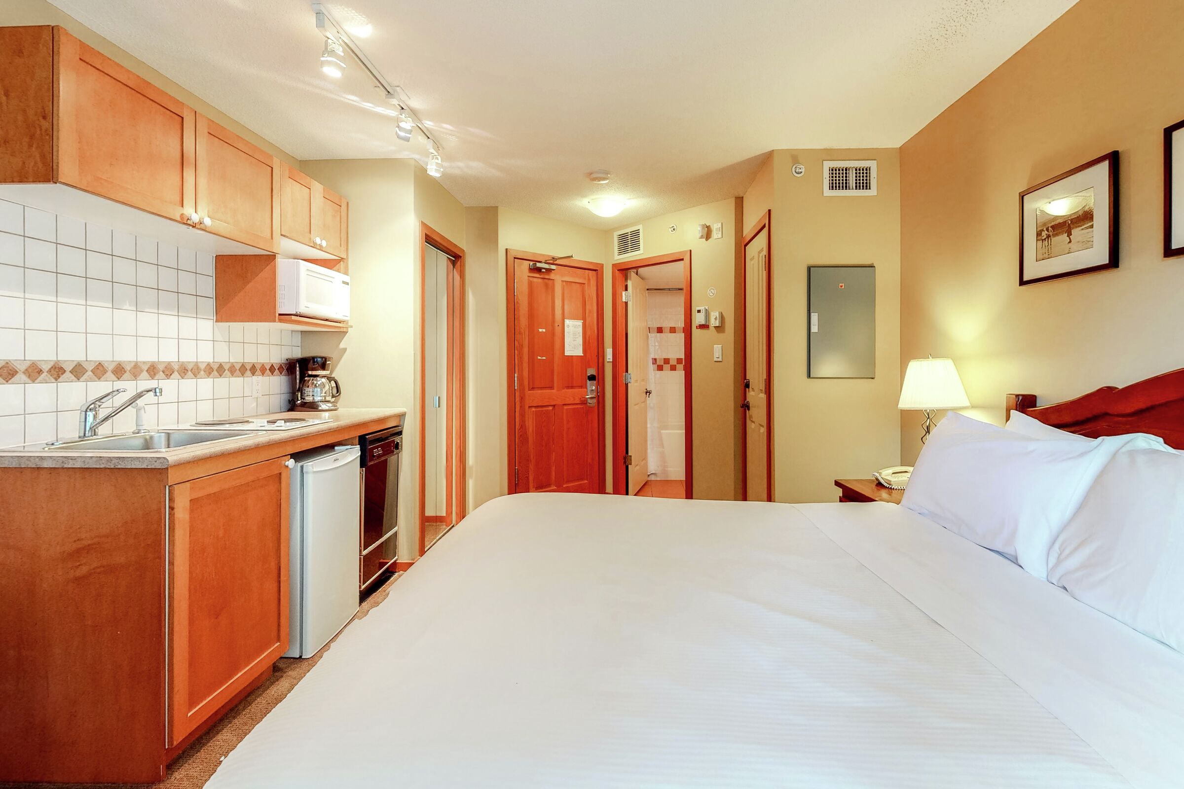 #409 - Studio Sleeping Area