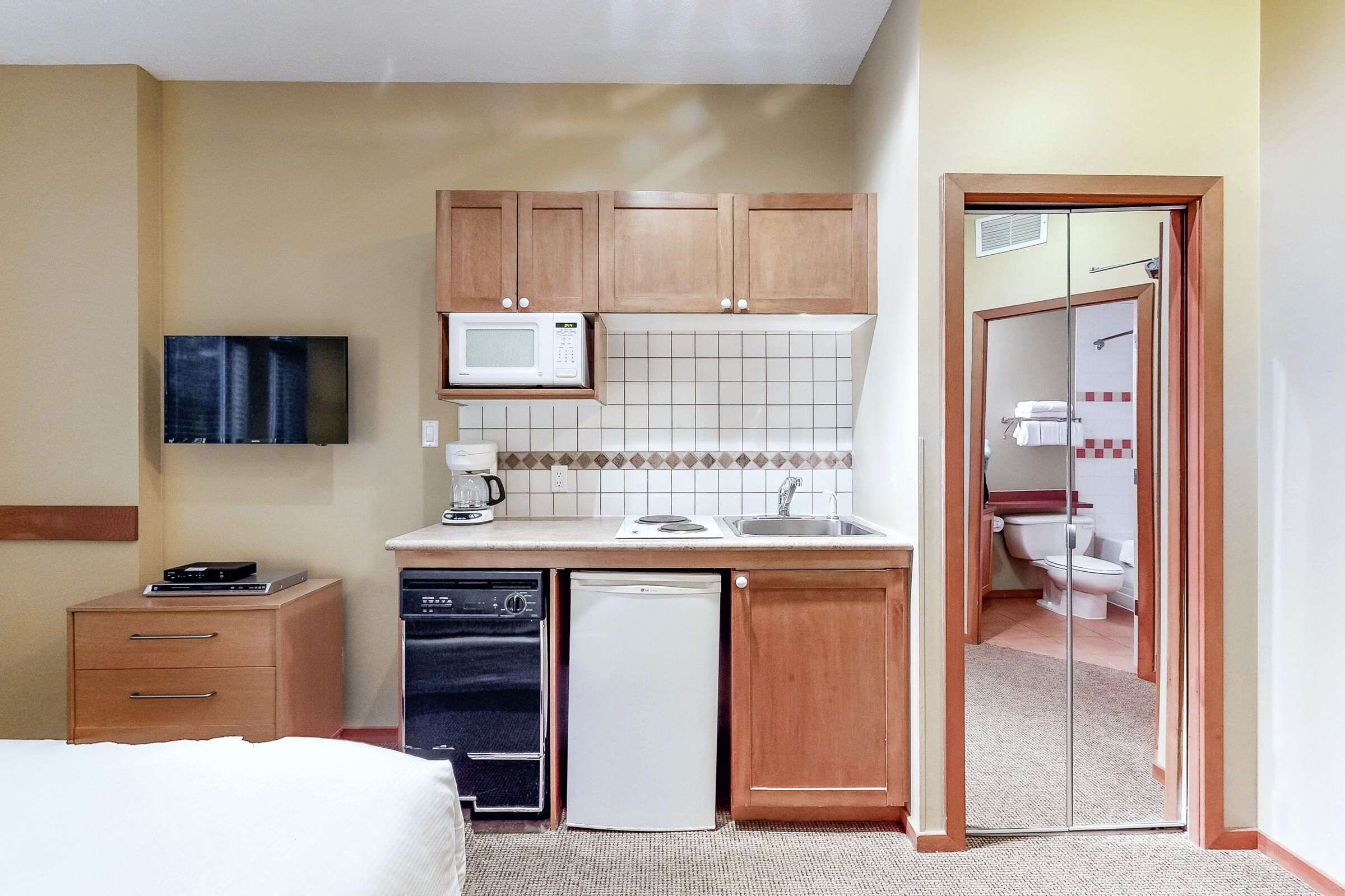 Studio Kitchenette