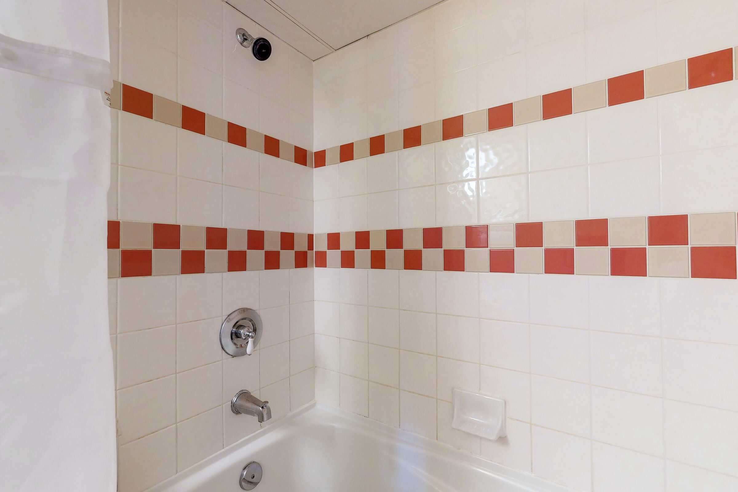 #435 - Studio Bathroom