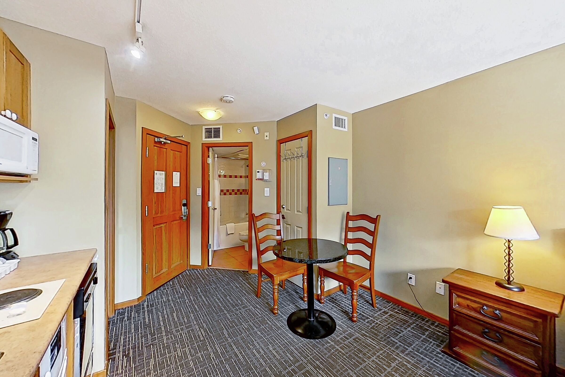 Studio Dining Area