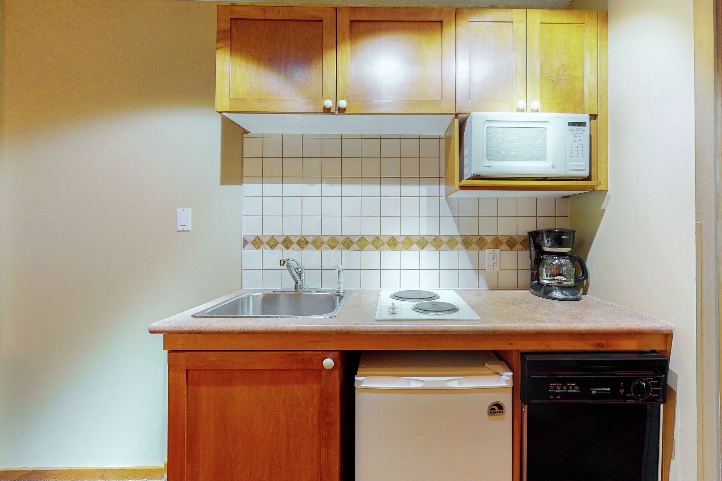 Studio Kitchenette