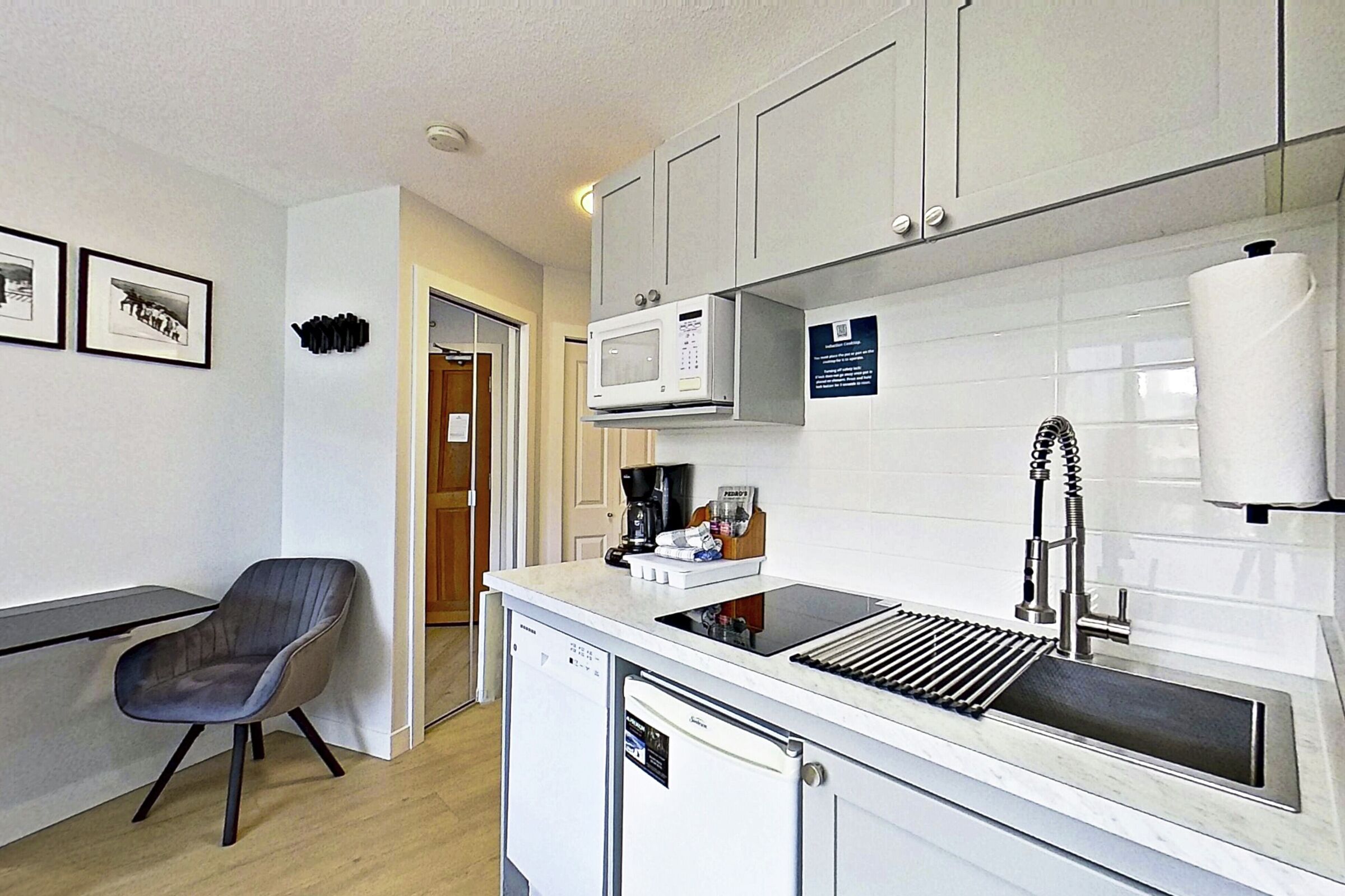Studio Kitchenette
