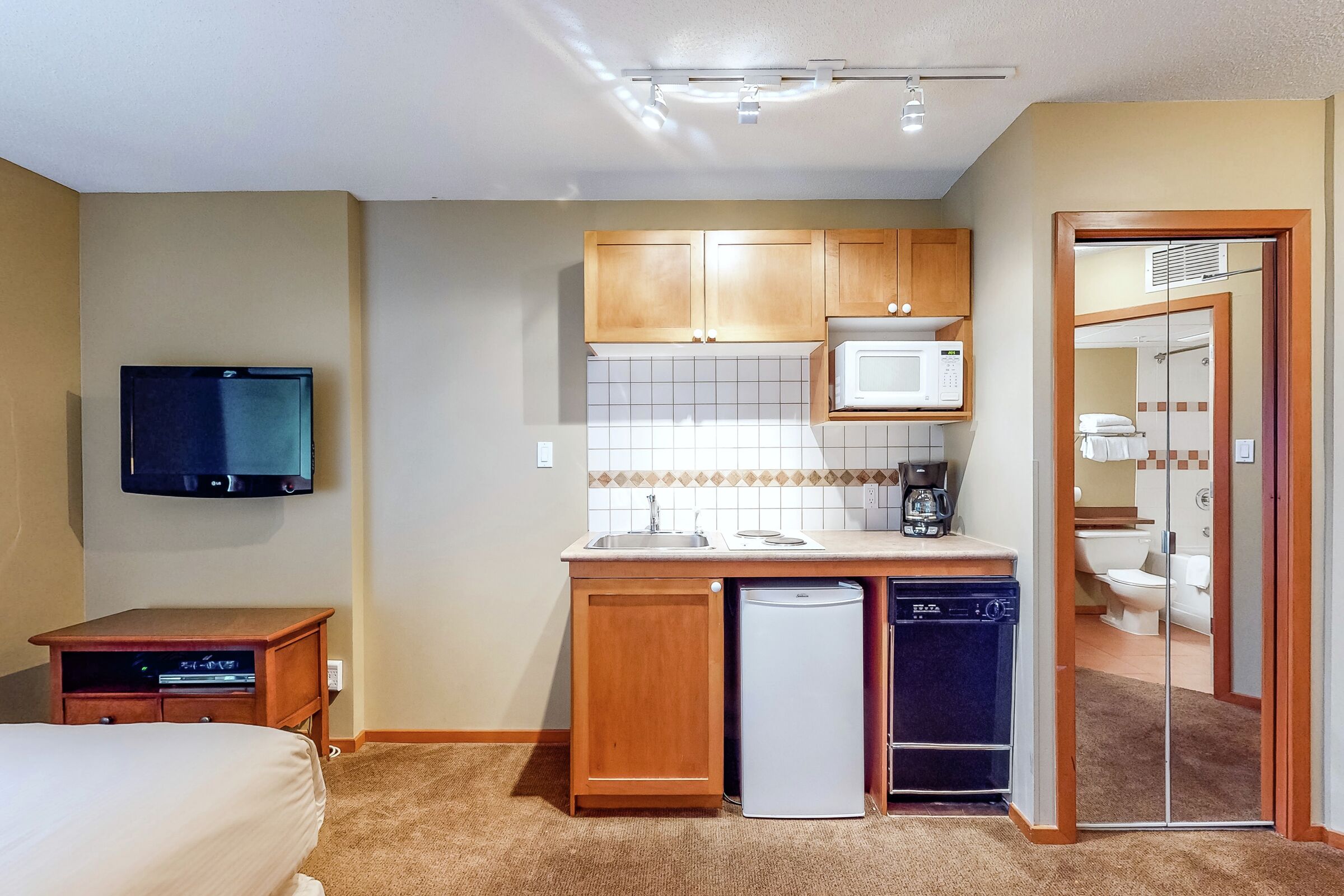Studio Kitchenette