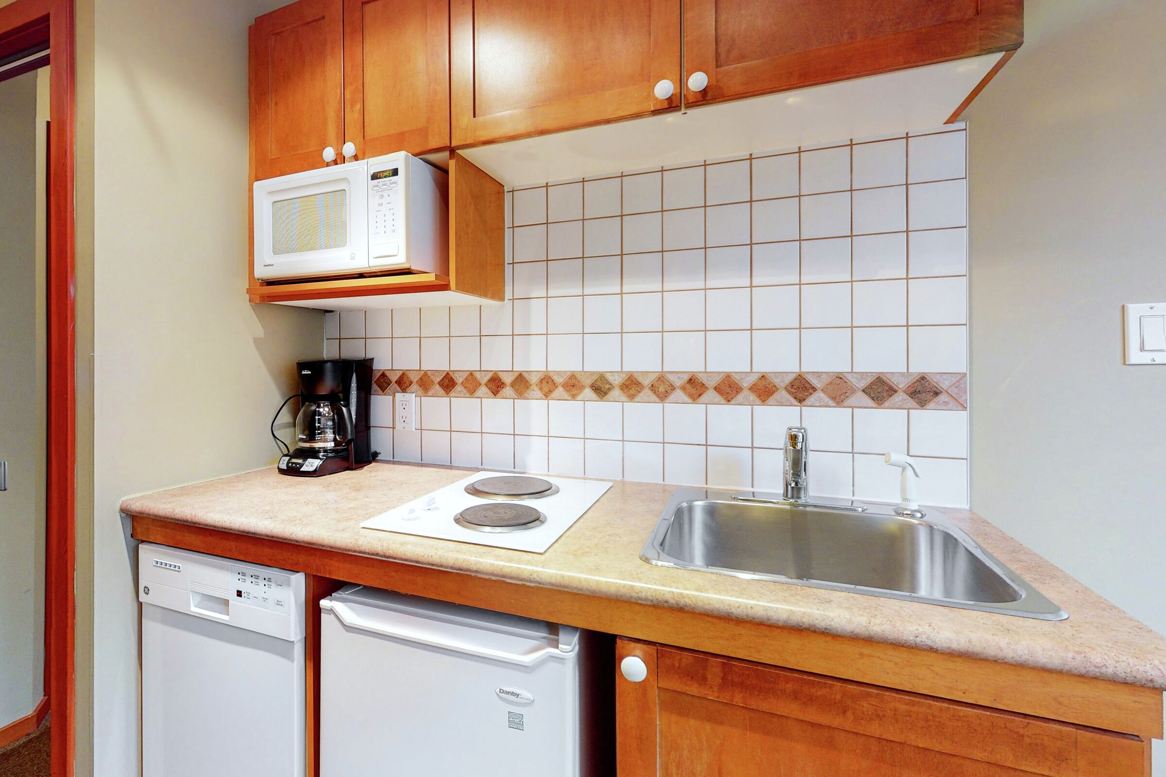 Studio Kitchenette