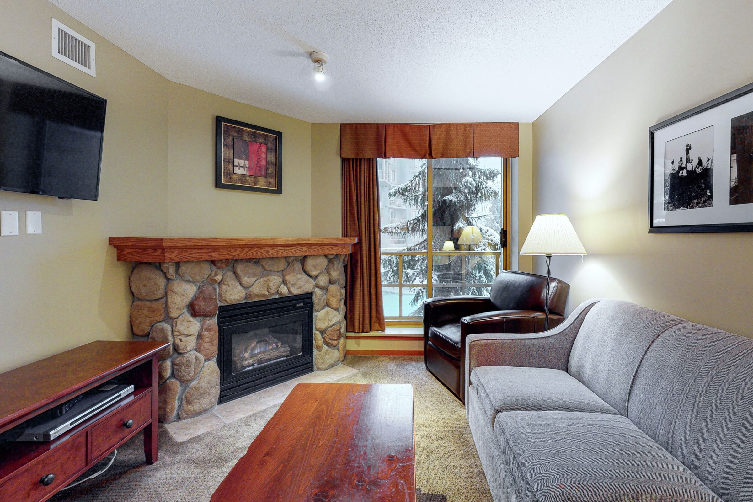 #218 - Living Room