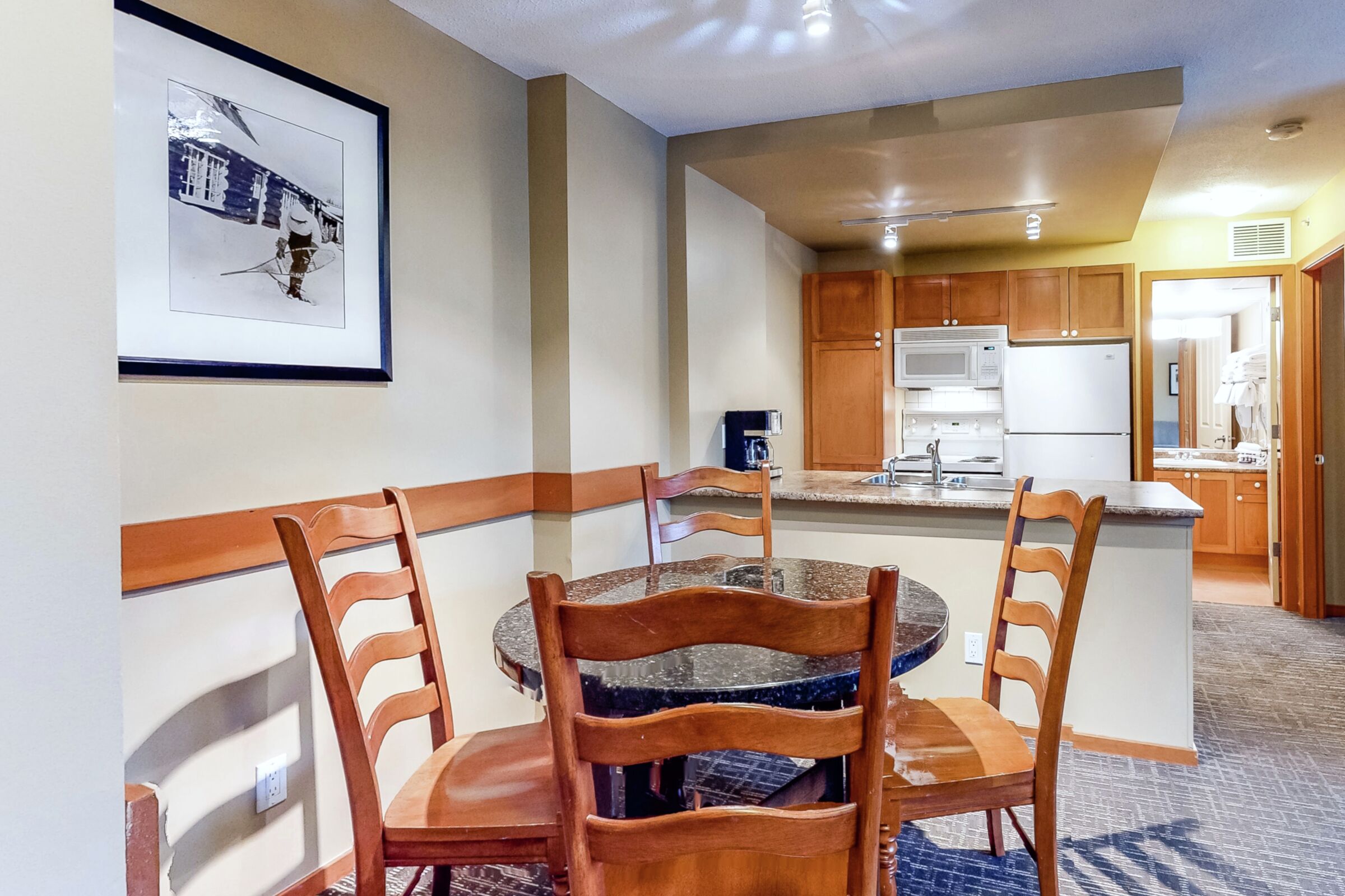 Dining Room & Kitchen