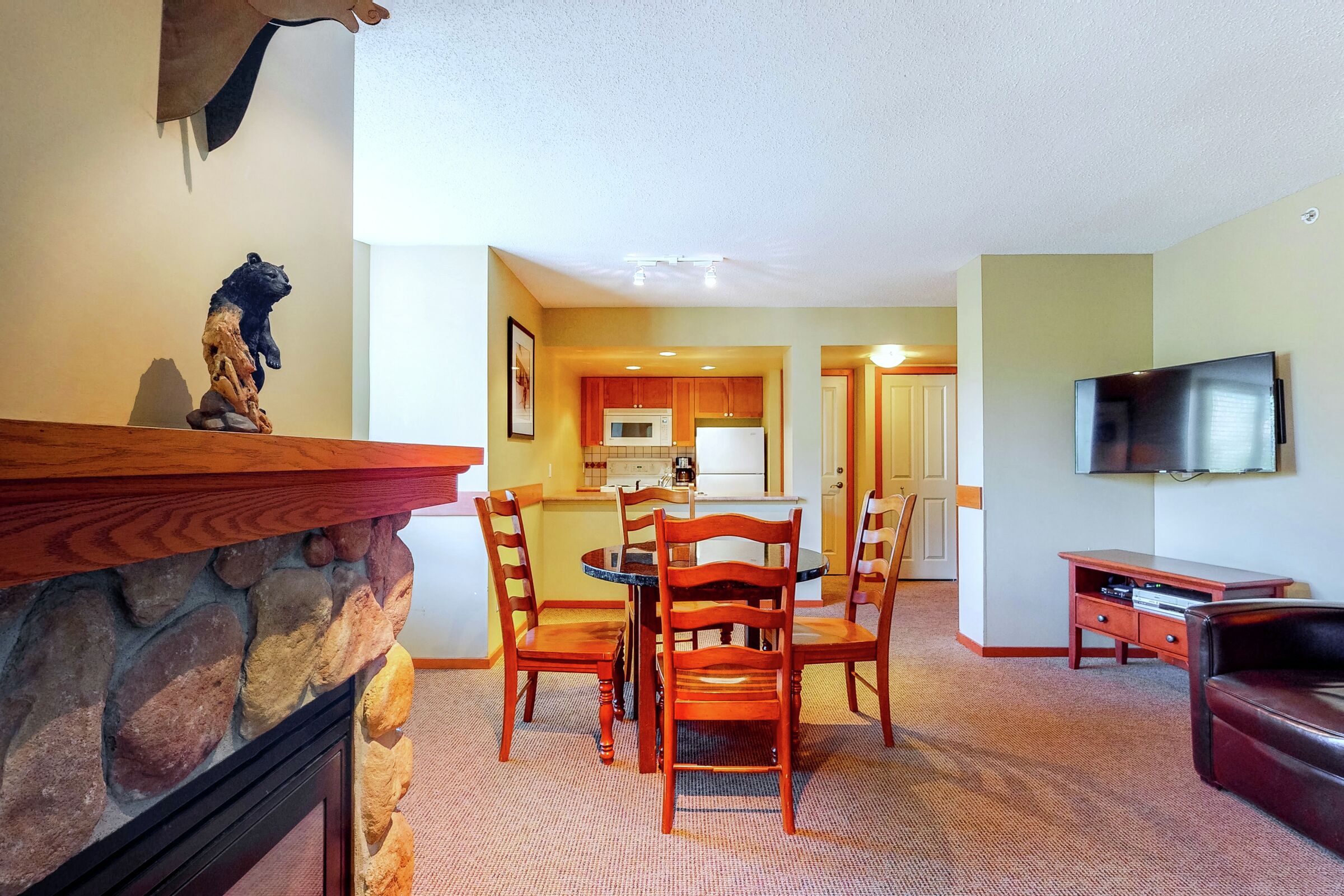 #436 - Dining Area & Kitchen