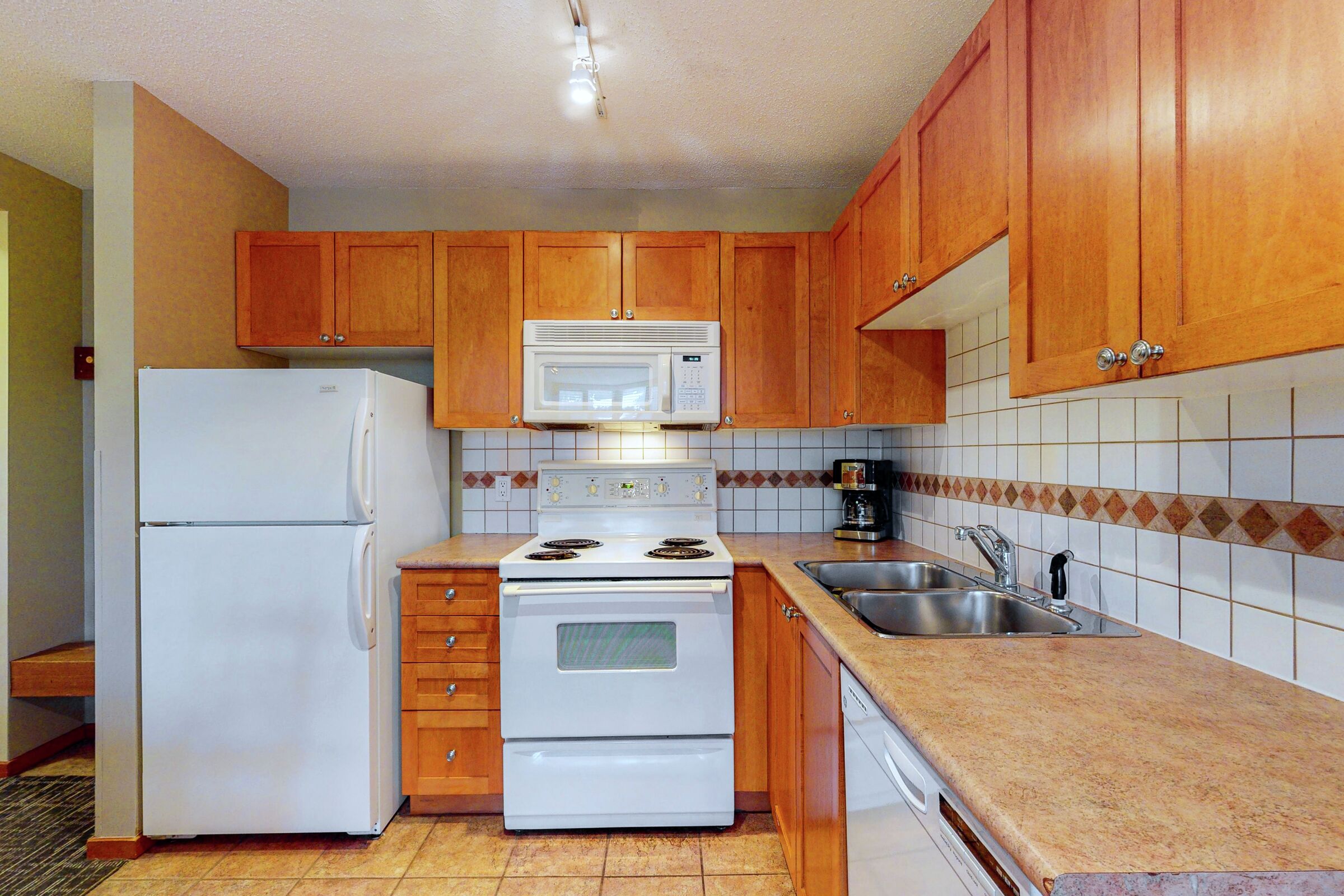 #608 - Kitchen