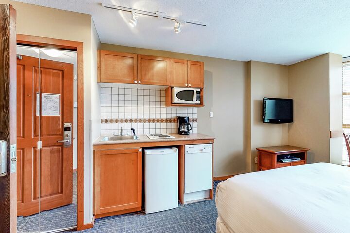 Studio Kitchenette