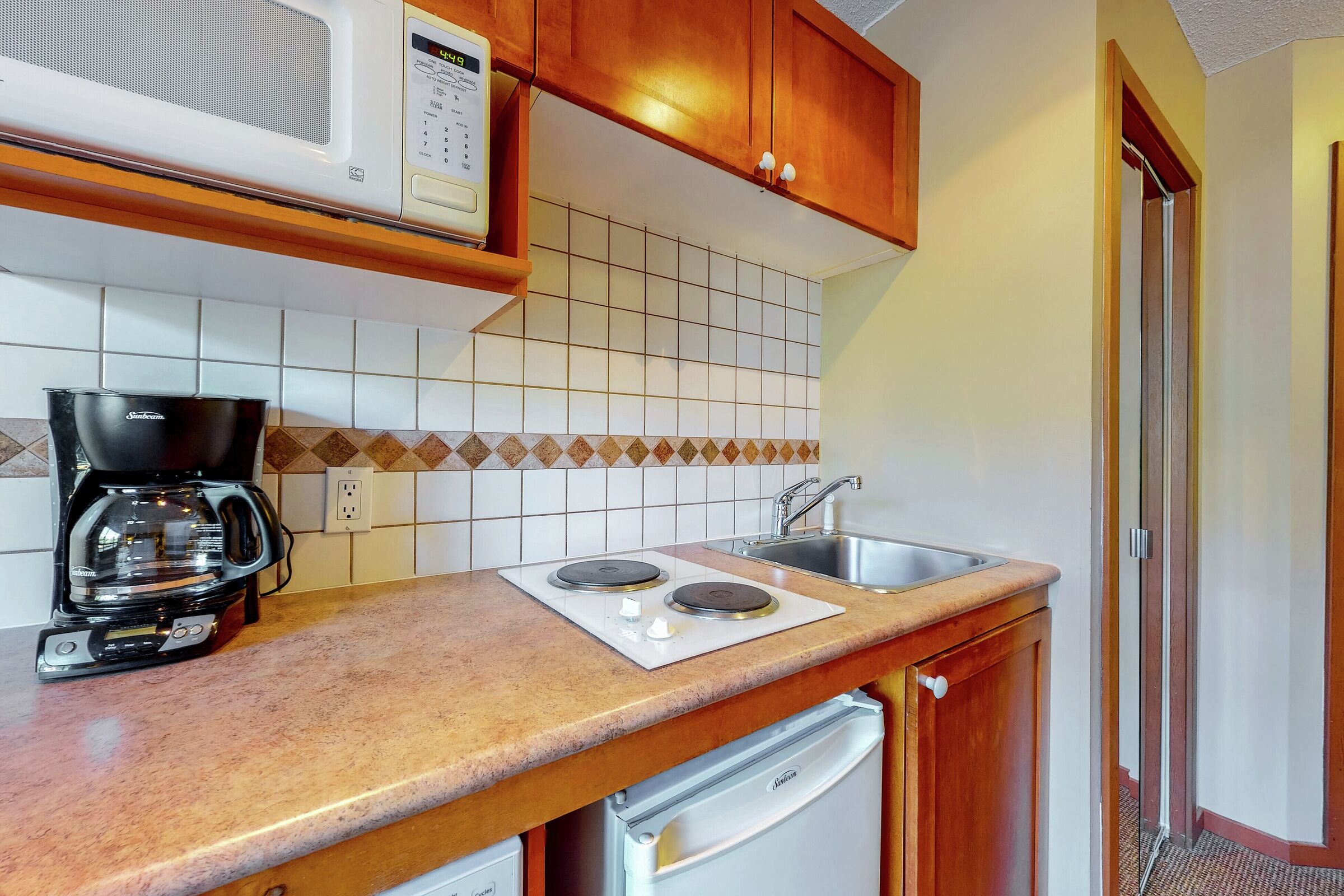 Studio Kitchenette