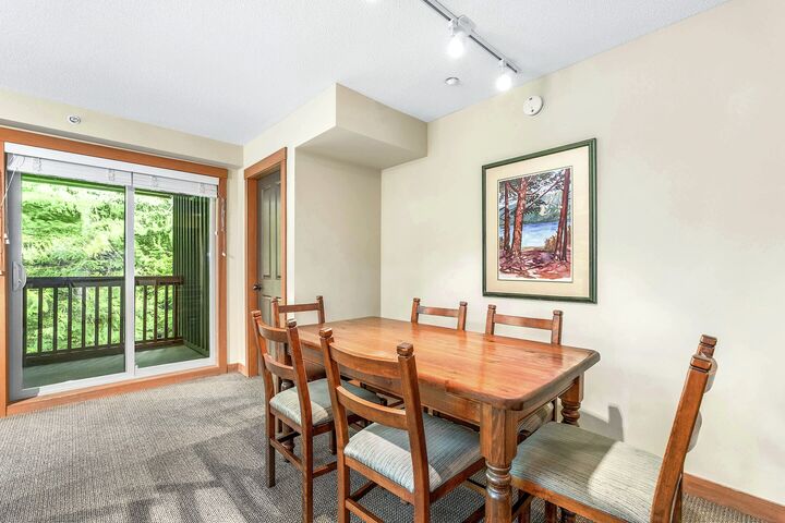 #425 - Dining Area