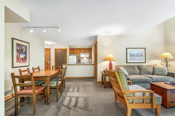 #425 - Living Area