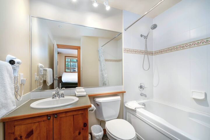 #203 - Master Ensuite Bathroom