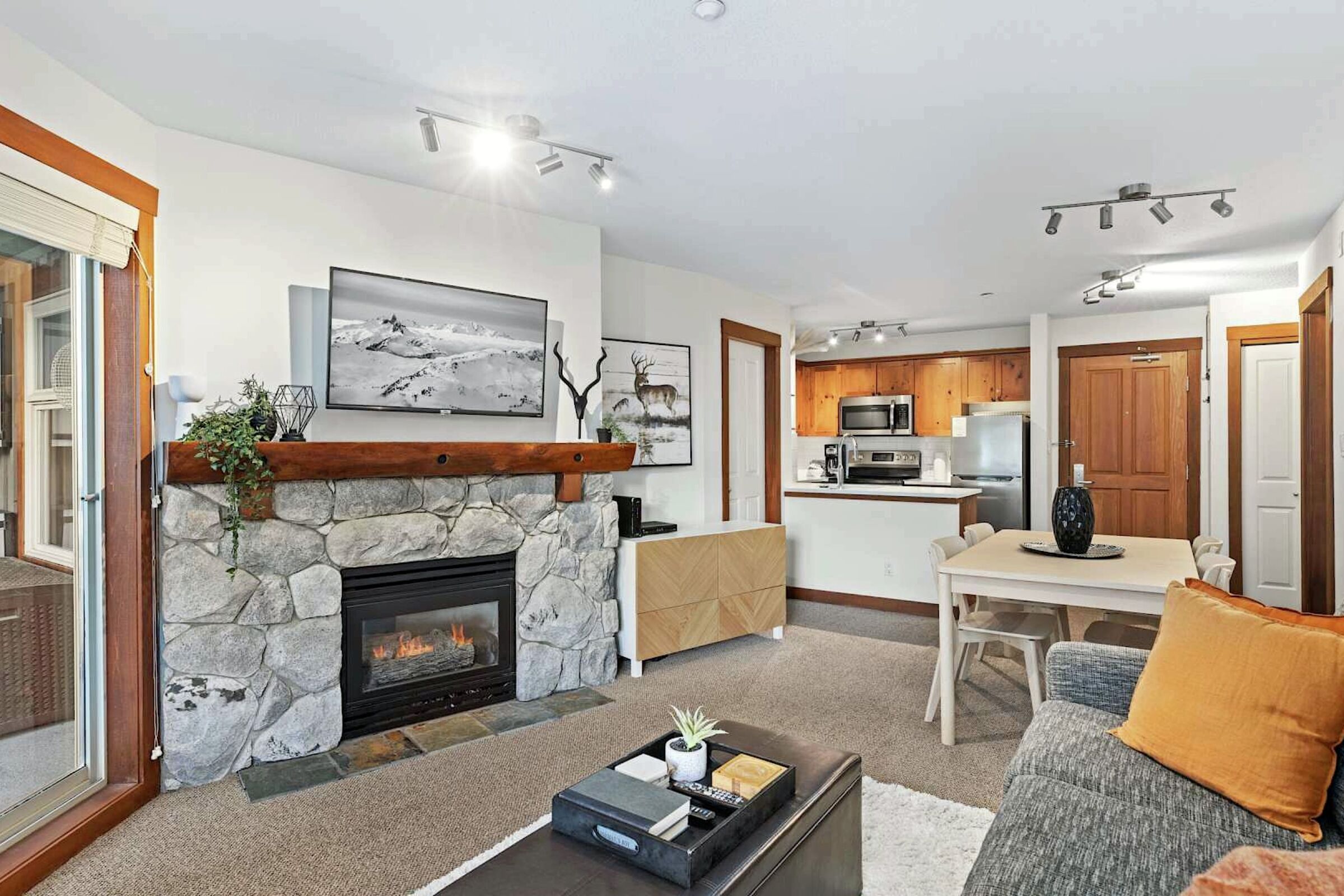 #426 - Living Area