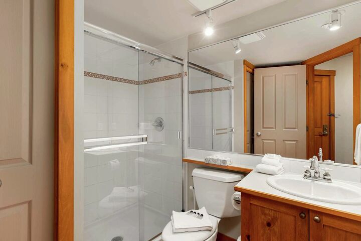 #324 - Bathroom