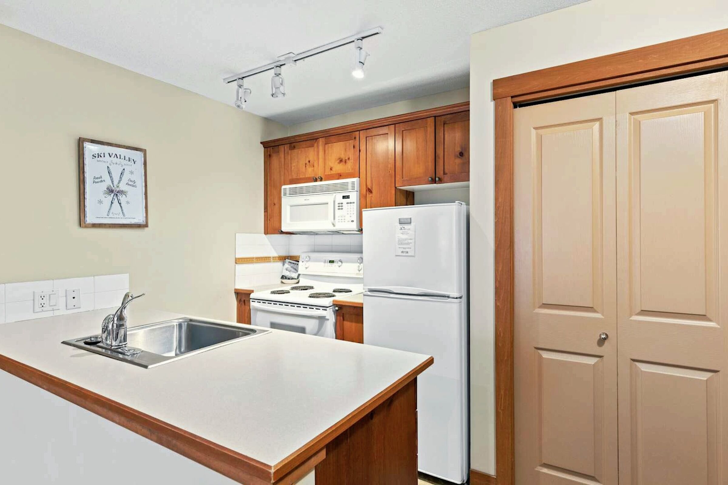 #324 - Kitchen