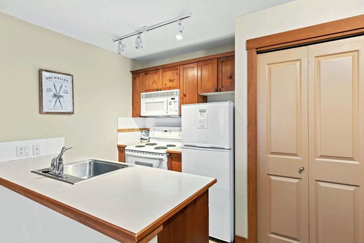 #324 - Kitchen