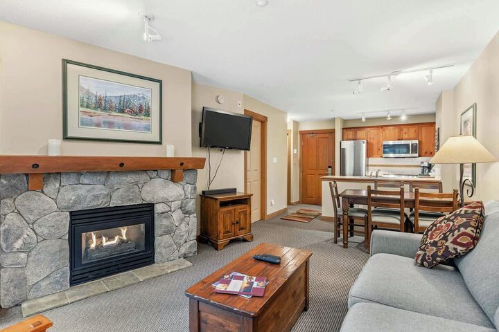 #416 - Living Area