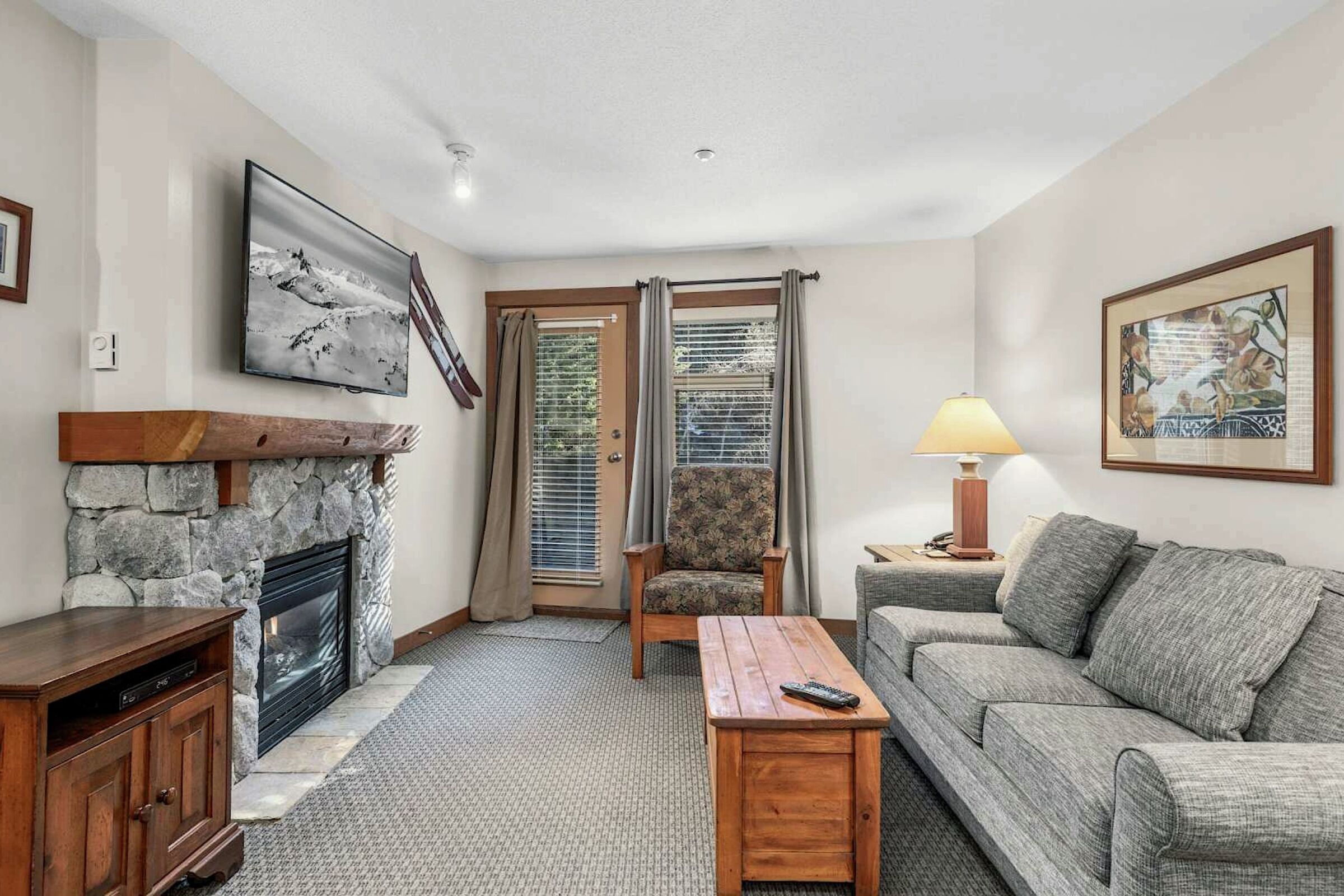 #419 - Living Area