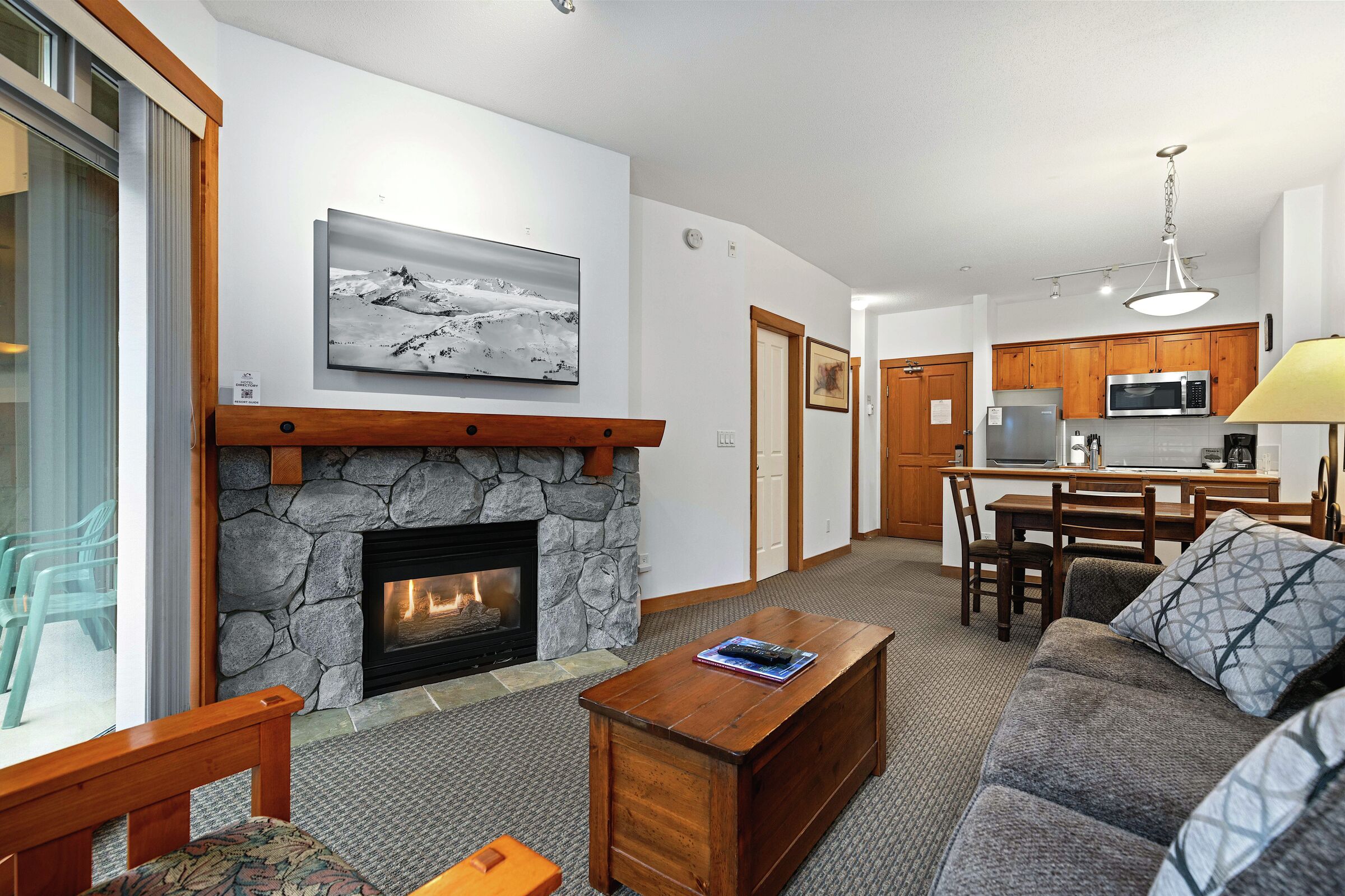 #206 - Living Area