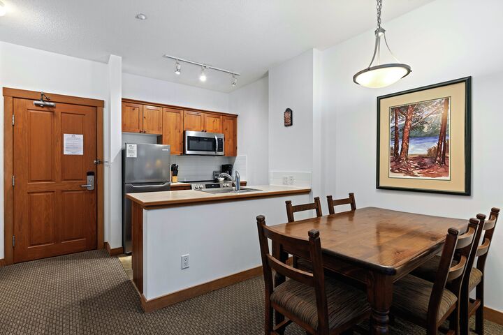 #206 - Dining Area & Kitchen