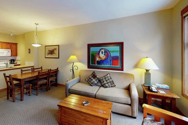#206 - Living Area
