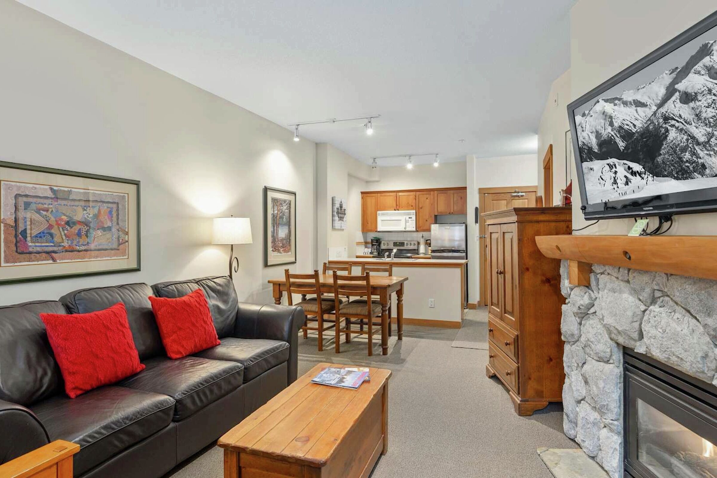 #220 - Living Area