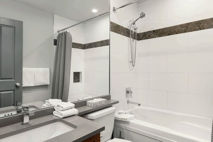 #222 - Bathroom