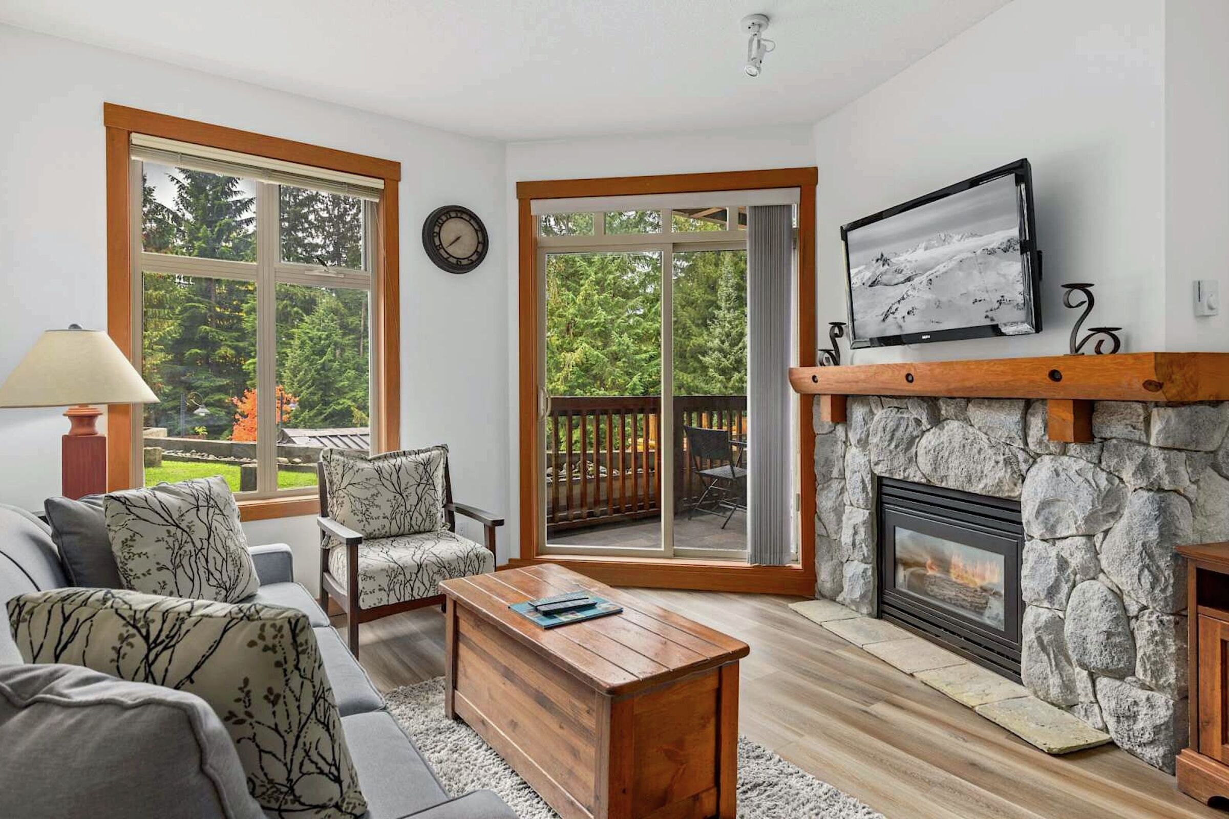 #208 - Living Area