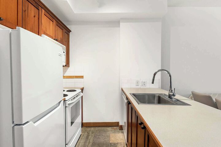 #208 - Kitchen