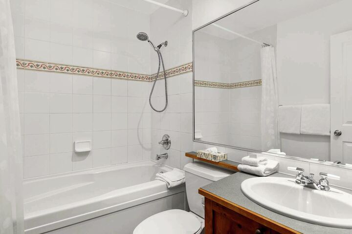 #208 - Bathroom
