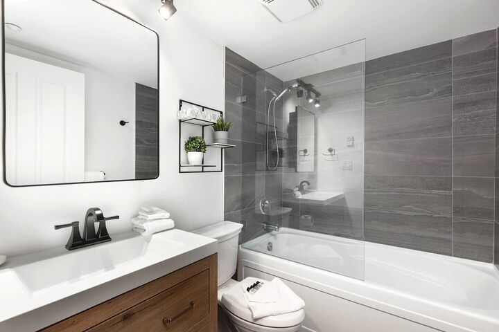 #102 - Bathroom