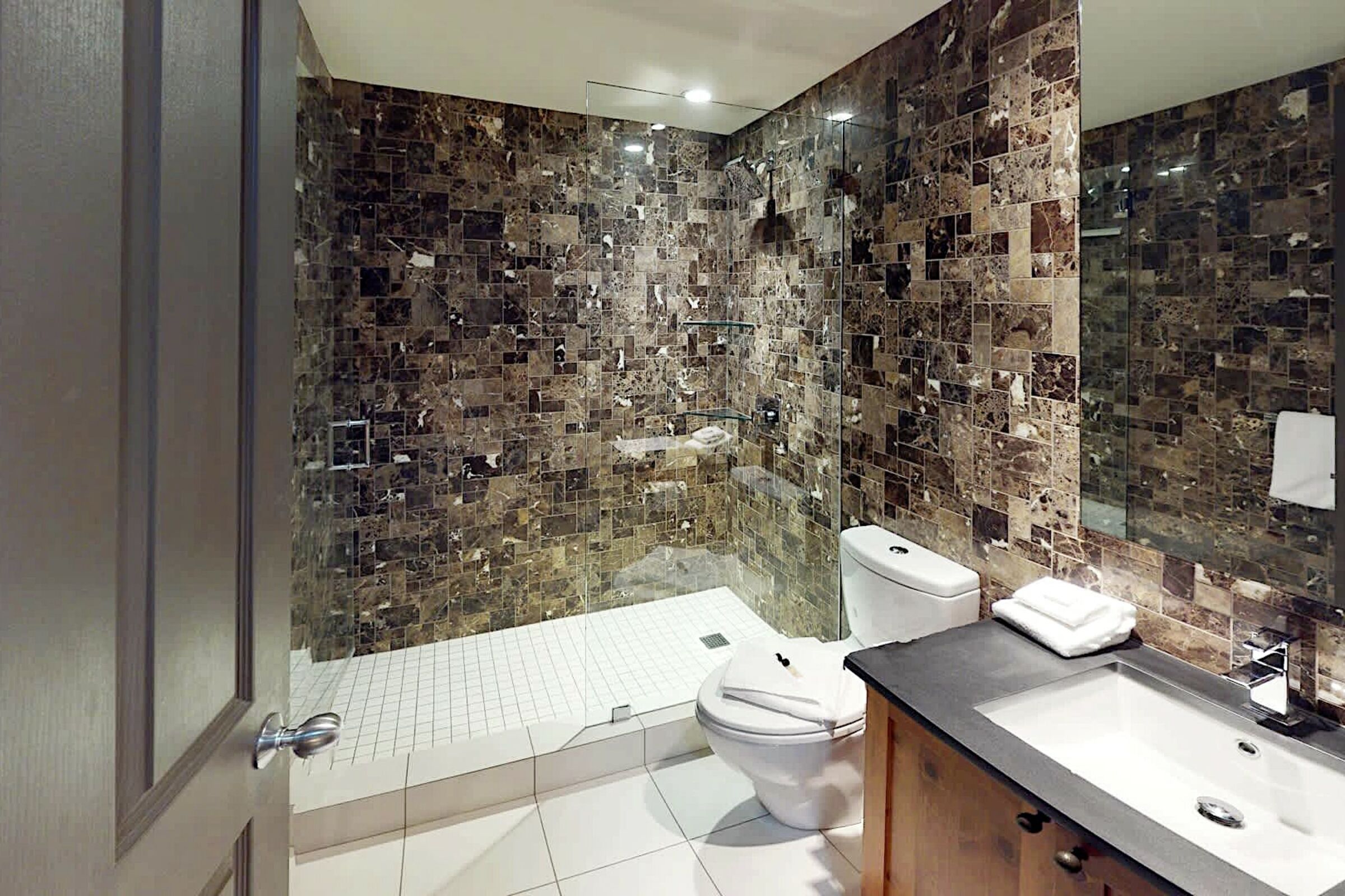 #417 - Bathroom