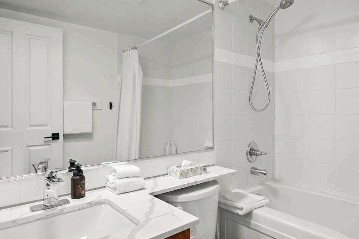 #401 - Bathroom