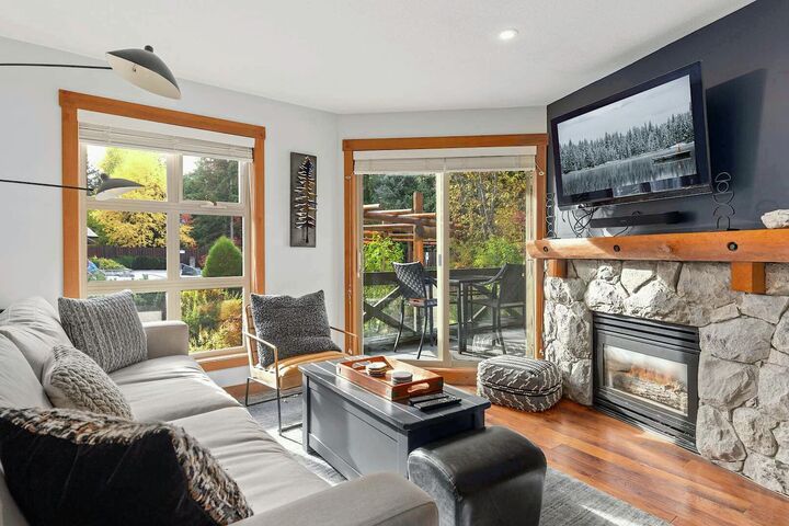 #107 - Living Area