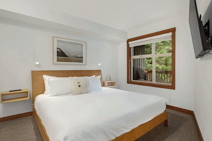 #322 - Bedroom