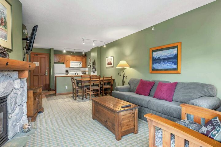 #406 - Living Area