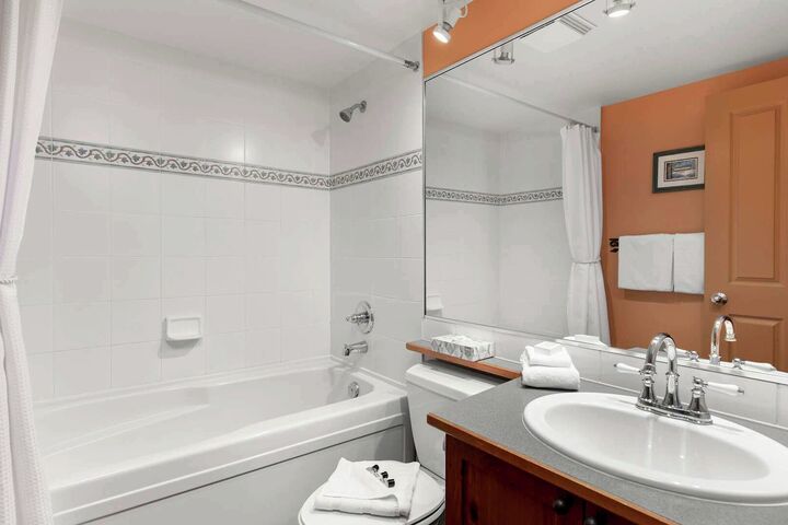 #406 - Bathroom