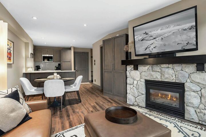 #510 - Living Area