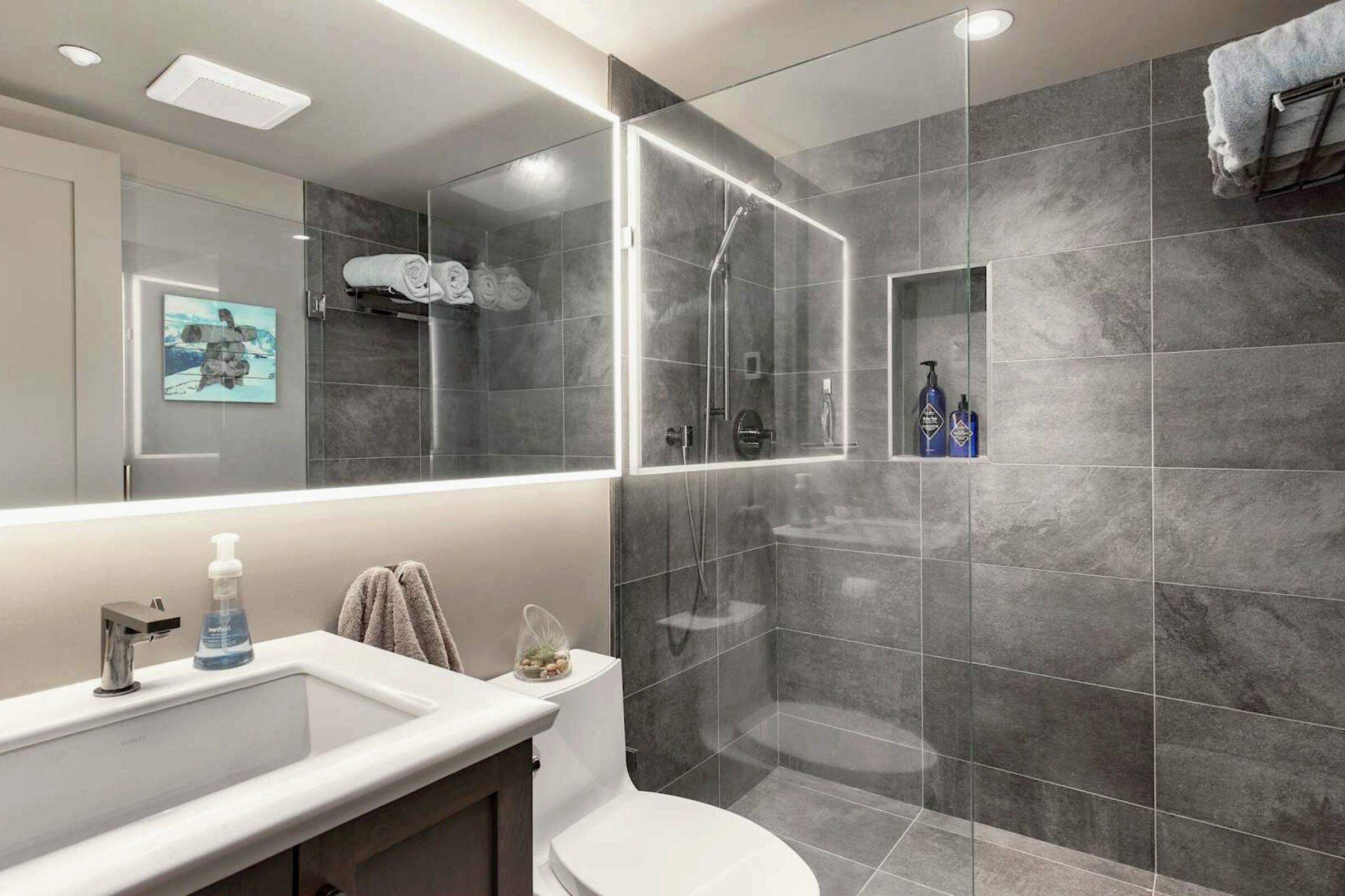 #510 - Bathroom