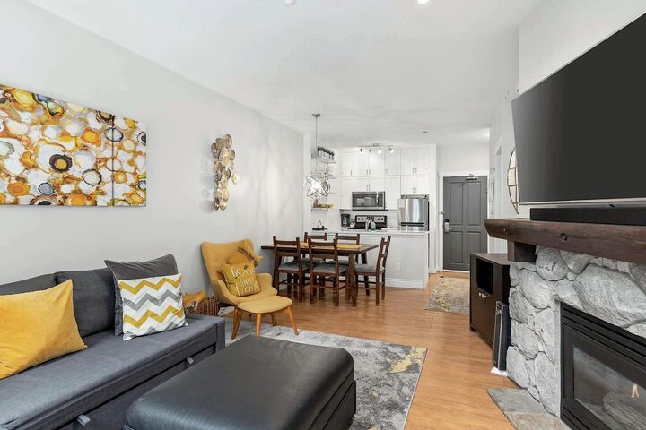 #221 - Living Area