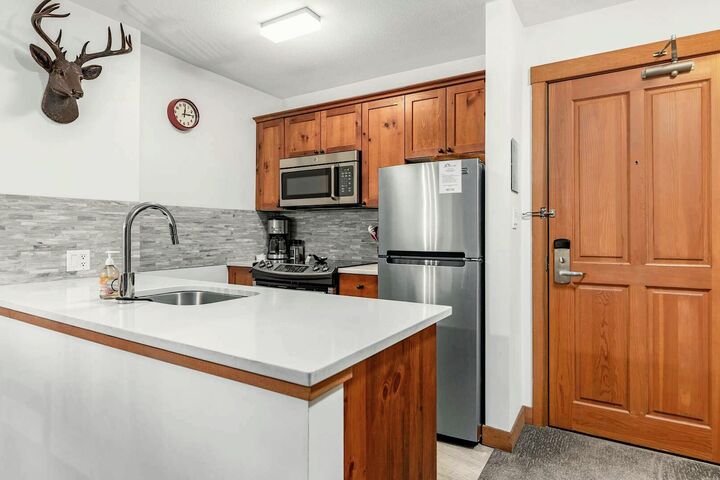 #302 - Kitchen