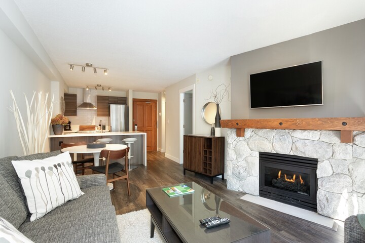 #522 - Living Area