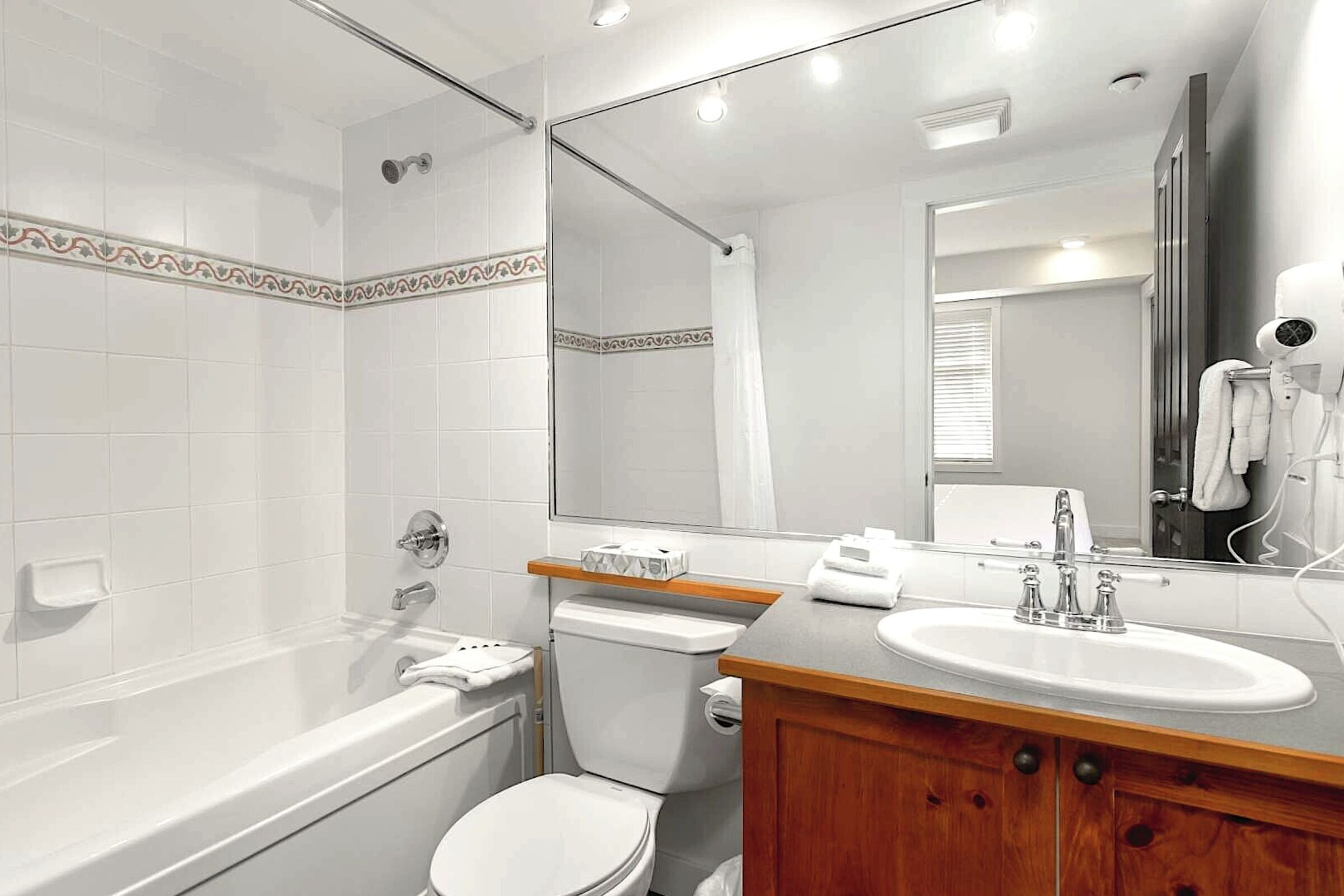 #314 - Master Ensuite Bathroom